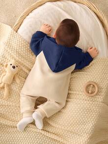 SHEIN Baby Boys Cute Color Block Thermal Lined Hooded Jumpsuit With Bear Pattern, Thickened For Autumn/Winter Fall - Navy Blue - View 8