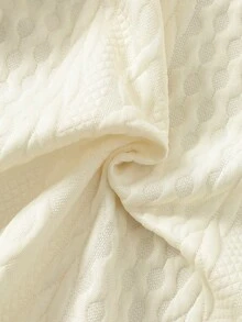 SHEIN Vintaside Kids 男婴北欧风连体衣，米色3D立体针织连体衣，木扣开衫饰有小熊刺绣，婴儿无缝秋冬套装，罗纹裤脚，简约基础款婴儿秋冬服装 - 杏色 - 查看 5