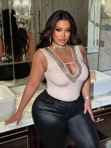 NU&NOW Plus Size Women Sexy Hollow Out Front Fitted Sleeveless Top