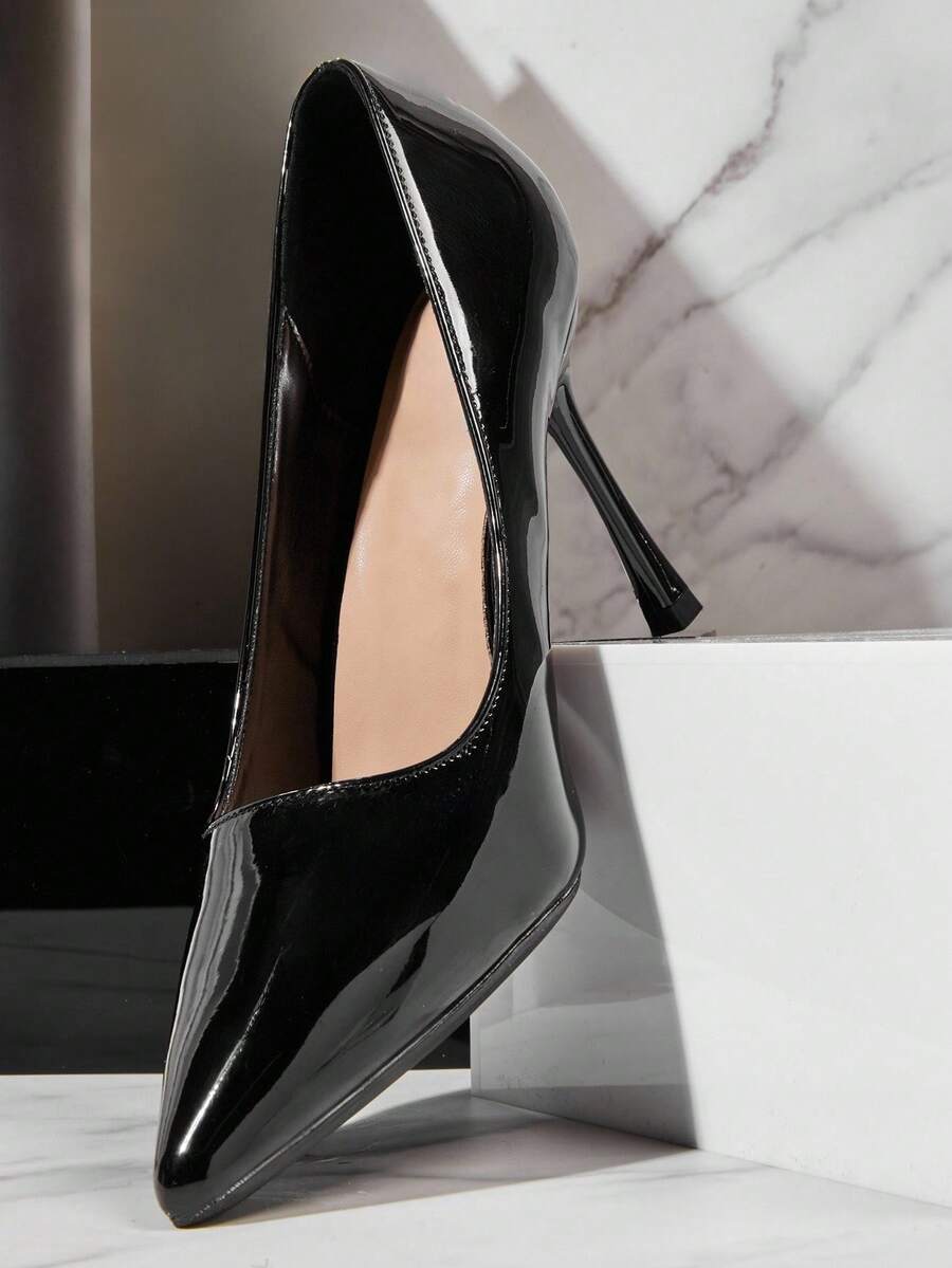 SHUZIA 现代经典女式 4 英寸细高跟尖头素食漆皮黑色高跟鞋 - 永恒优雅，大胆前卫。 - 黑色 - 查看 1