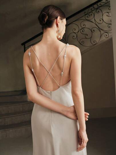 Anewsta 度假风格婚礼派对性感细肩带露背珍珠装饰缎面女式长裙