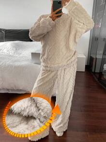 DAZY 女士加厚抓绒宽松蓬松睡衣套装，秋冬服装，舒适保暖 - 卡其色 - 查看 3