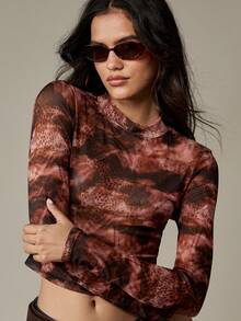 MISSGUIDED 网眼长袖高领短款上衣，带有抽象印花，适合分层穿着 - 彩色 - 查看 5