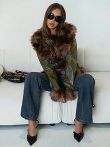 SHEIN ICON 女式秋冬保暖性感辣妹都市现代时尚前卫简约个性酷炫复古千禧风格 Y2K 拼接皮草大翻领修身绿蜡皮人造皮草大衣，秋季 - 綠色 - 查看 9