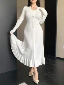 DAZY V-Neck Slim Fit Knit Dress, Suitable As Undershirt For Coats, Sweaters In Autumn/Winter - White - View 4