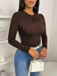 VaVaBold Kaos Lengan Panjang Wanita Kasual Elegan dengan Kerah Pita, Potongan Slim Fit, dan Hem Bergelombang, Warna Polos, Musim Gugur - Coklat - View 5