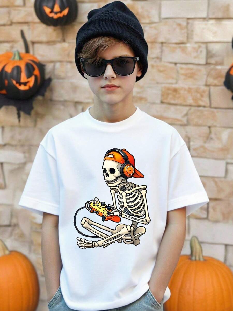 SHEIN 青少年男孩万圣节休闲时尚骷髅帽图案和游戏印花短袖 T 恤，节日主题套头衫 - 白色 - 查看 1