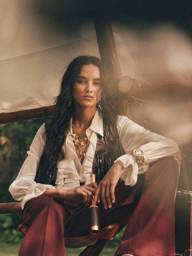 金属バックルベルト付きファッショナブルなハイウエストパンツ、通勤、エレガント、シック、秋冬、新年、バーガンディ色に適しています