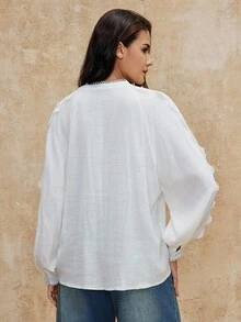 SHEIN Privé VITNOS 2025 Luxury Bohemian Vintage Elegant White Autumn Long Sleeve Blouse,Lace Patchwork Casual Fashion Tea Party Top For Music Festivals,Parties - Beige - View 3