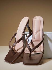 SHUZIA 女士舒适小猫跟方头人字高跟凉鞋 - 橄欖綠 - 查看 4