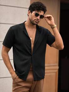 Manfinity VCAY Men's Black Summer Casual Vacation Shirt,Textured Plissé Short Sleeve Stand Collar Button-Up,Relaxed Fit Resort Wear Cuban Camp Collar Ribbed Polo - Black - View 4