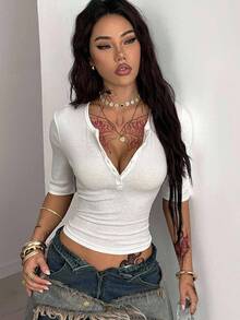 Coolane Women's Winter Minimalist Y2K Basic Daily Wear Casual Gyaru Rib Knit Stretchy White Button Down Round Neck 5-Quarter Sleeves Tees Croptop - White - View 3