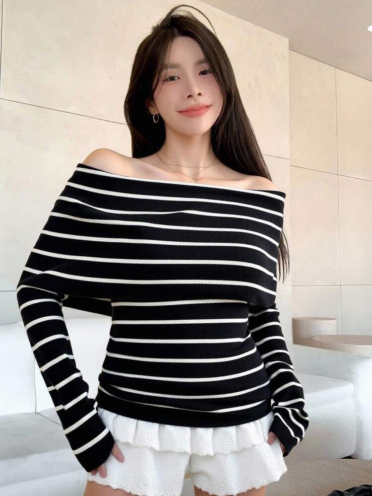 Black Striped Off-Shoulder Unique Slimming Versatile Off-Shoulder Long Sleeve Sweater