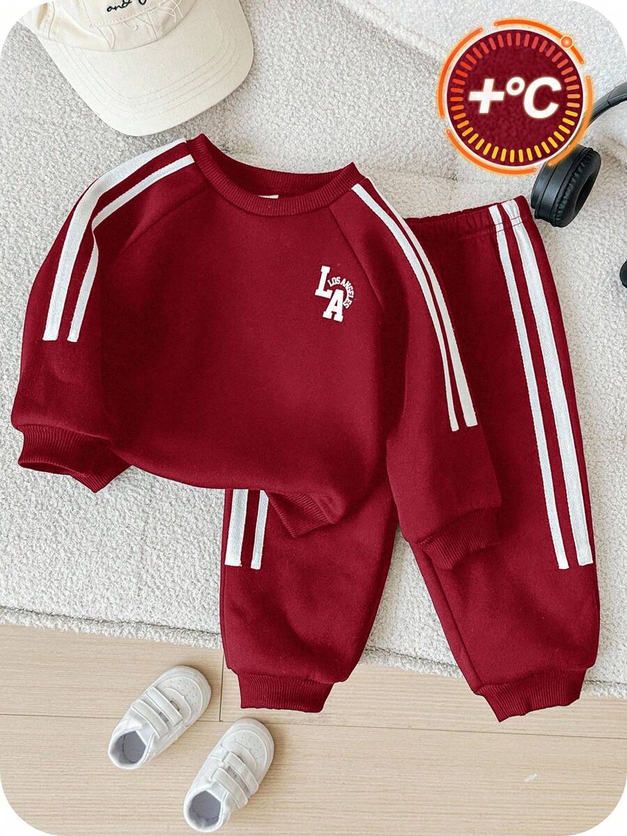 SHEIN 2 件套幼儿/婴儿男孩/女孩秋冬装，圆领插肩袖运动衫上衣和慢跑裤运动服，舒适休闲日常基本款运动街头服饰，适合室内、户外、日常穿着、运动、玩耍、派对、拍照、度假、返校 - 酒紅色 - 查看 1