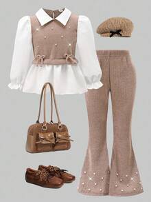 女童休闲衬衫套装，卡其色蝴蝶结设计，串珠针织罗纹面料，白色长袖荷叶边下摆衬衫上衣搭配卡其色珍珠喇叭裤，两件套，适合返校季，休闲、时尚、甜美、舒适的装扮