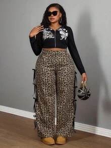 SHEIN Unity Winter Plus Size Women Straight Leg Jeans, Bow Decor Leopard Print Denim Pants, New Autumn/Winter Collection - Multicolor - View 3