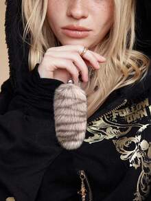 ROMWE Goth 钥匙扣和钥匙链 - 彩色 - 查看 14