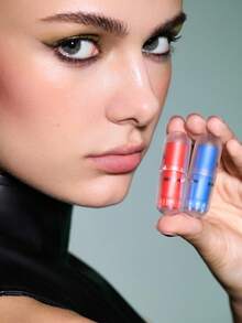 The Matrix Resurrections | SHEGLAM The Choice 雙色唇膏套裝 品牌 美容 化妝 化妝品 適合女性與女孩 完美搭配冬季 Y2K 時尚 流行 生日禮物 假期 派對準備就緒 最佳顏色 - Realitty & Illusion - 查看 5