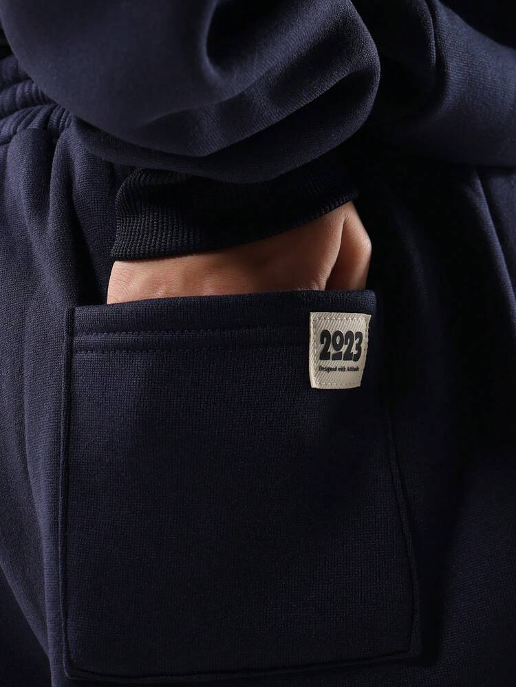 Sweatshirt-Kapuzenpullover mit passenden Shorts mit Kordelzug