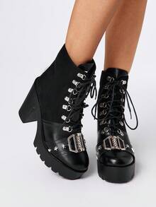 ROMWE Grunge Punk Botas altas de tacón grueso con diseño de hebilla, puntera redonda, estilo gótico, de tacón alto, de gamuza y PU, en color negro, adecuadas para fiestas, uso diario y eventos de noche - Negro - Ver 1