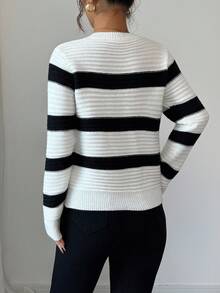 Elenzga Cardigan tricotat cu mânecă lungă pentru femei, cu design clasic cu dungi, la modă, versatil, pentru naveta zilnică, cu nasturi, guler rotund, elegant și grațios, toamnă/iarnă - Alb-negru - Vizualizare 2