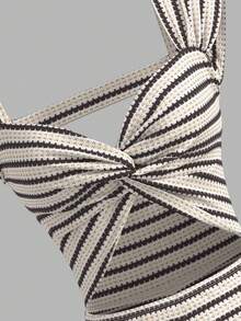 SHEIN PETITE 女士度假针织条纹前扭纹锁孔露背连体裤 - 黑與白 - 查看 9