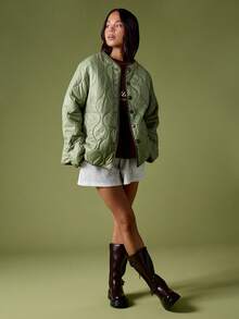 MISSGUIDED 女士绗缝轻便夹克优雅超大号棉服外套冬季秋季外套纽扣前部奢华品牌 M 标志休闲时尚街头服饰 - 軍綠色 - 查看 6