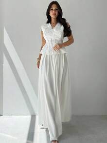 Firerie 女士优雅蕾丝V领短袖上衣和A字裙套装 - 白色 - 查看 3