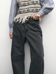 Nöista 黑色宽松牛仔裤，版型休闲，膝盖处有缝线细节。完美的秋季单品，可轻松搭配宽松毛衣，或打造轻松的圣诞造型。 - 黑色 - 查看 8