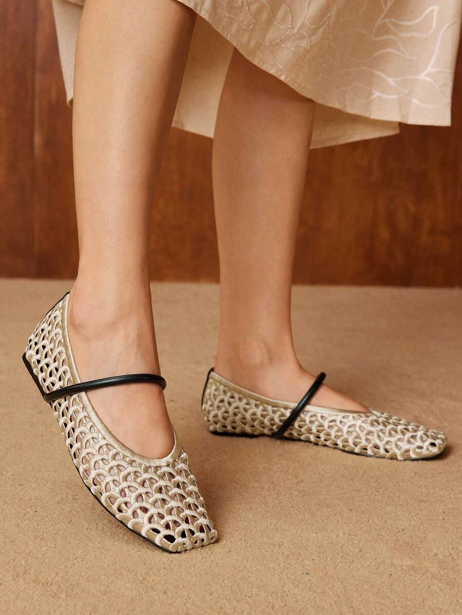 MOTF WOMEN SHOES NEW FRENCH RETRO FASHION WOVEN HOLLOW SQUARE TOE SEXY FLAT SHOES, GOLDEN VERSATILE TEMPERAMENT ELEGANT BREATHABLE AND COMFORTABLE, LIGHT ONE-PEDAL SIMPLE AND HIGH-END MARY JANE SHOES