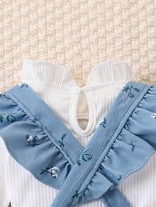 SHEIN 两件套女婴荷叶边领罗纹长袖白色高领打底衫和碎花灯芯绒连体裤套装，优雅休闲百搭，秋冬季女婴服装，秋冬季婴儿灯芯绒套装，复古婴儿套装，女婴背带裤套装，女婴小碎花灯芯绒背带裤，女婴秋季 - 彩色 - 查看 7