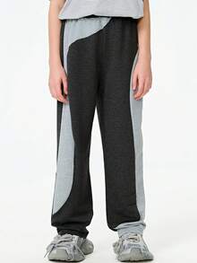 SHEIN Explorewe 1 件男童休闲宽松拼布运动裤，深灰色调展现低调奢华，弧形裤腿设计，双色拼布增添独特性，舒适面料，适合日常穿着、户外、休闲、运动、散步 - 灰色 - 查看 1