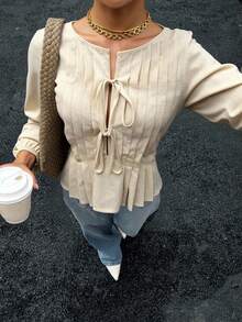 Siren Gaze 女士褶皱圆领系带长袖衬衫 - 杏色 - 查看 3