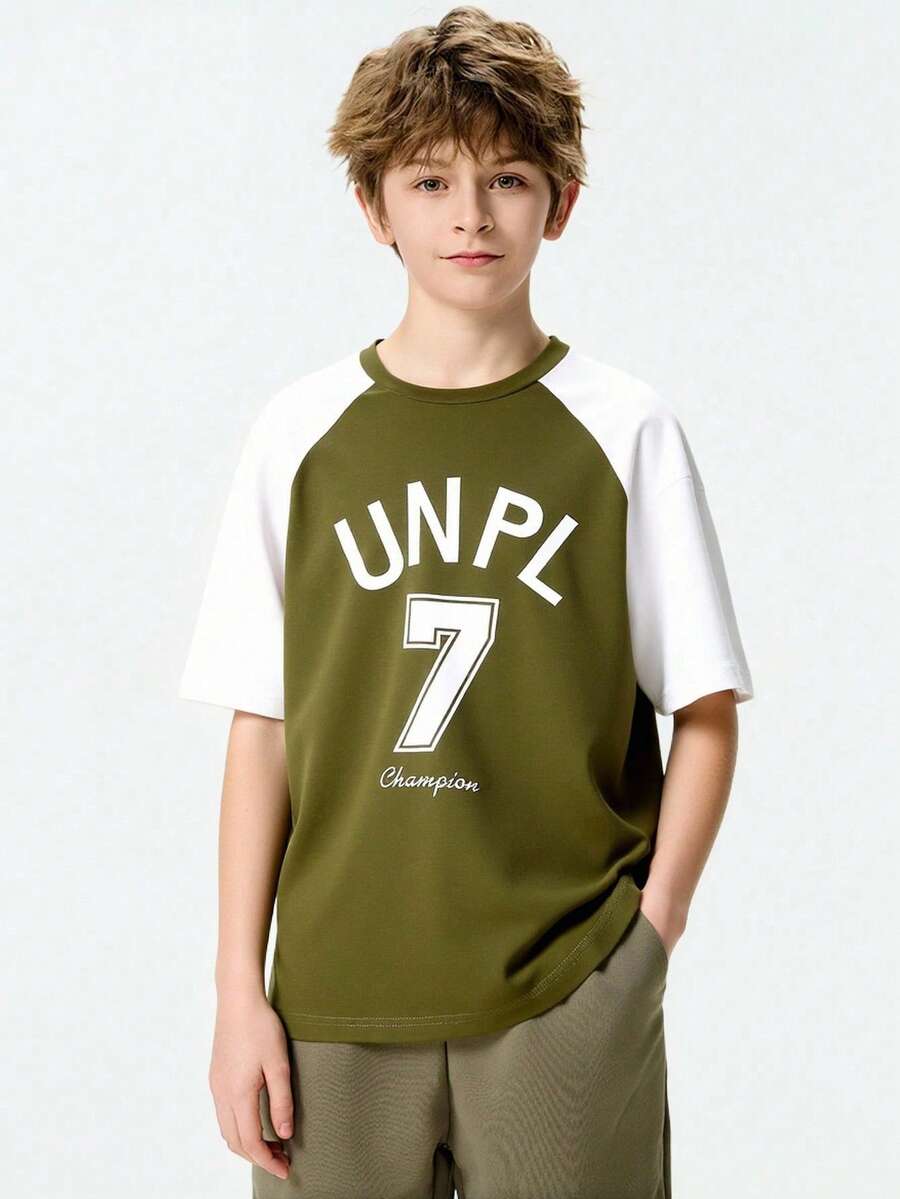 SHEIN 1 件男童拼布插肩袖拼色数字图案 T 恤，时尚百搭 - 彩色 - 查看 1