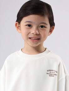 SUMWON 儿童汽车印花卫衣经典国际车库设计长袖圆领休闲套头衫冬季日常穿着舒适街头风格 - 白色 - 查看 4