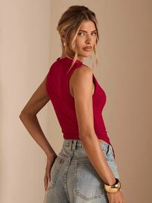 SHEIN BAE Women's Solid Color Sleeveless Cropped Casual Tank Top With Asymmetrical Hem,Multipack - Burgundy - View 2
