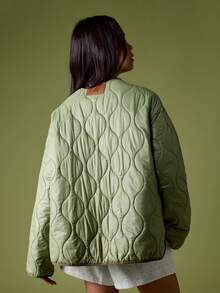 MISSGUIDED 女士绗缝轻便夹克优雅超大号棉服外套冬季秋季外套纽扣前部奢华品牌 M 标志休闲时尚街头服饰 - 軍綠色 - 查看 3