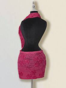SHEIN ICON Robe moulante mini transparente avec encolure plongeante drapée et dos nu en dentelle 3D pour femmes - Rouge - Voir 7