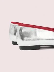 CUCCOO DOLLMOD 女士春季新款可爱缎面蓝色交叉金属扣芭蕾平底鞋，加大码优雅甜美女士平底鞋 - 銀色 - 查看 9