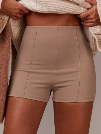 Athîral 女士休闲简约纯色前缝短裤