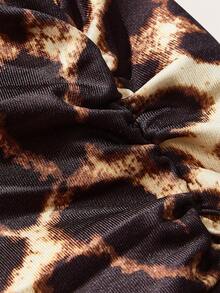 Sweetra Camiseta de manga corta con hombros descubiertos de unicolor para mujer de talla grande, top casual ajustado y sexy para el verano con hombros descubiertos - Multicolor - Ver 9