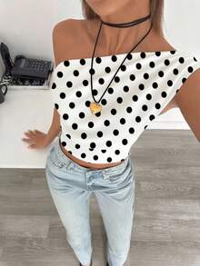 Siren Gaze Women's Casual Polka Dot Pattern Elegant Oblique Shoulder Ruched Cropped Top, Suitable For Summer, Suitable For Daily Wear One Shoulder Crop Top Summer Crop Top Women Crop Top Polka Dot Crop Top Cute Crop Top - Black and White - View 4