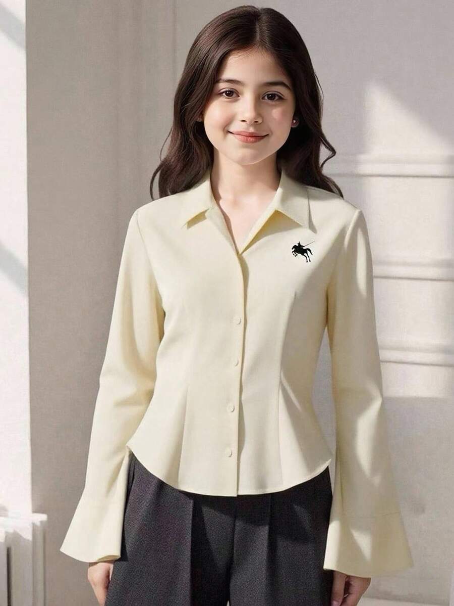 Teen Girl Casual Versatile Minimalist Shirt, With Black Knight Graphic On Chest And Curved Hem, Suitable For Outings, Shopping, School, Commuting, Can Be Paired With Jackets, Coats, Pants Fall Winter - Apricot - View 1