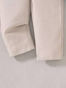 SHEIN Set 3 piese ținută pentru bebeluși și băieți, salopă albă cu mânecă lungă, vestă și pantaloni gri-bej, stil britanic confortabil, clasic, retro, elegant, drăguț și chic, potrivit pentru interior, exterior, zi de zi, sport, joacă, petrecere, ședință foto, sărbători, festivaluri, nunți, petrecere pentru copii, Crăciun - Multicolor - Vizualizare 8