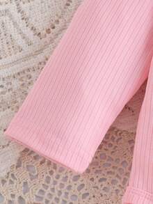 SHEIN Playful Pals 2pcs Newborn Girl Spring/Autumn Fashion Sweet Cute Pink Ribbed Long Sleeve Jumpsuit With Embroidered Flower Decor, Paired With Matching Pink Flared Pants And Headscarf Set, Suitable For Daily Wear And School Fall Winter