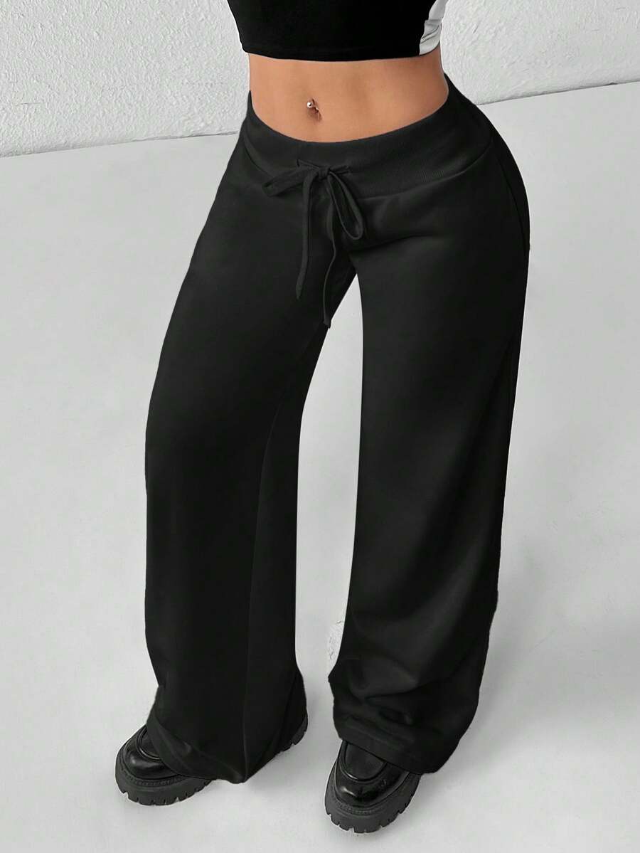 SHEIN PETITE Comfortable And Casual Plain Knitted Low-Rise Wide-Leg Women's Sweatpants Wide Leg Sweatpants Flare Sweat Pants Wide Leg Pants Black Flare Pants Women Pants Wide Leg,Fall - Black - View 1