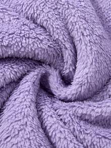 SHEIN X Care Bears 加大码卡通刺绣连帽浴袍，腰部系带，长袖浴袍，蓬松柔软的冬季圣诞紫色珊瑚绒保暖浴袍，舒适保暖