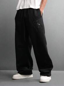 SUMWON 哥特式十字镀铬贴花宽松运动裤冬季休闲裤带抽绳侧袋休闲宽松街头服饰 - 黑色 - 查看 4