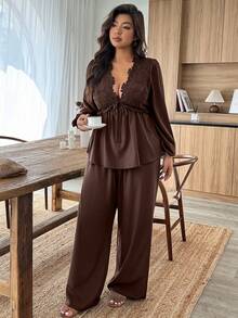 Weeklong Ensemble 2 pièces grande taille élégant et sexy, chemise et pantalon en patchwork de dentelle couleur unie - Tabac - Voir 6