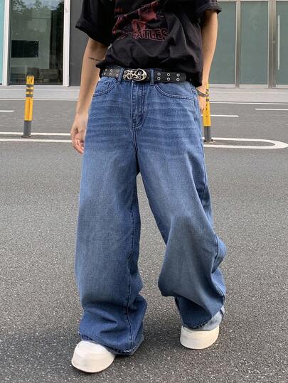 Manfinity EMRG بنطلون جينز كاجوال أزرق متوسط مع حافة ملفوفة، قصة فضفاضة للرجال